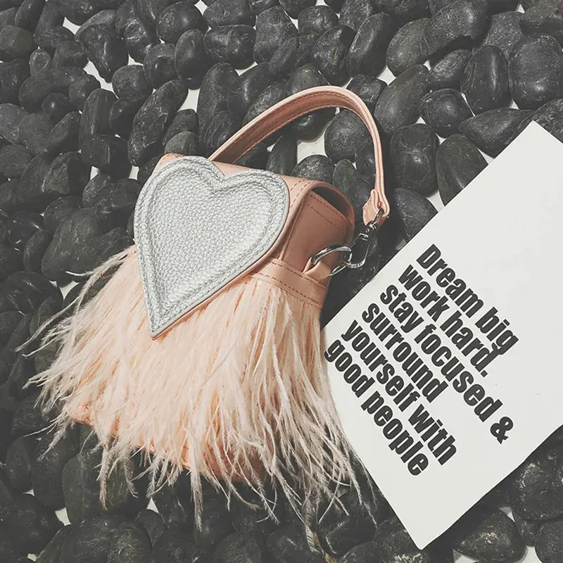 

2019 Autumn And Winter New Style Feather WOMEN'S Bag Sweet Ladies' Creative Package Cover Type Heart Shape Tassel Feather Bag