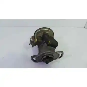 

89SF12100DA 1965361 Delco Ford Escort Saloon