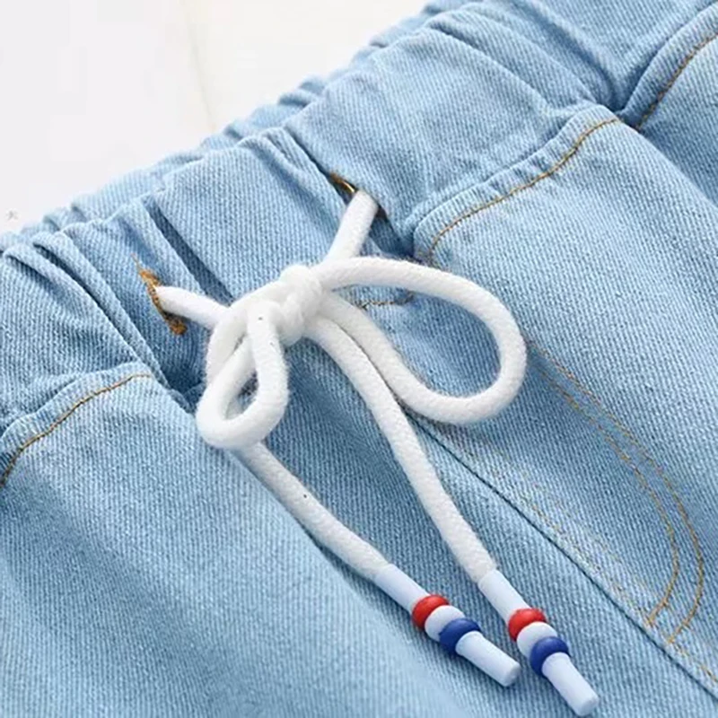Women's casual preppy style Cute strawberry embroidery Fashion Design jeans loose Straight pants Elastic waist nine Denim Jeans