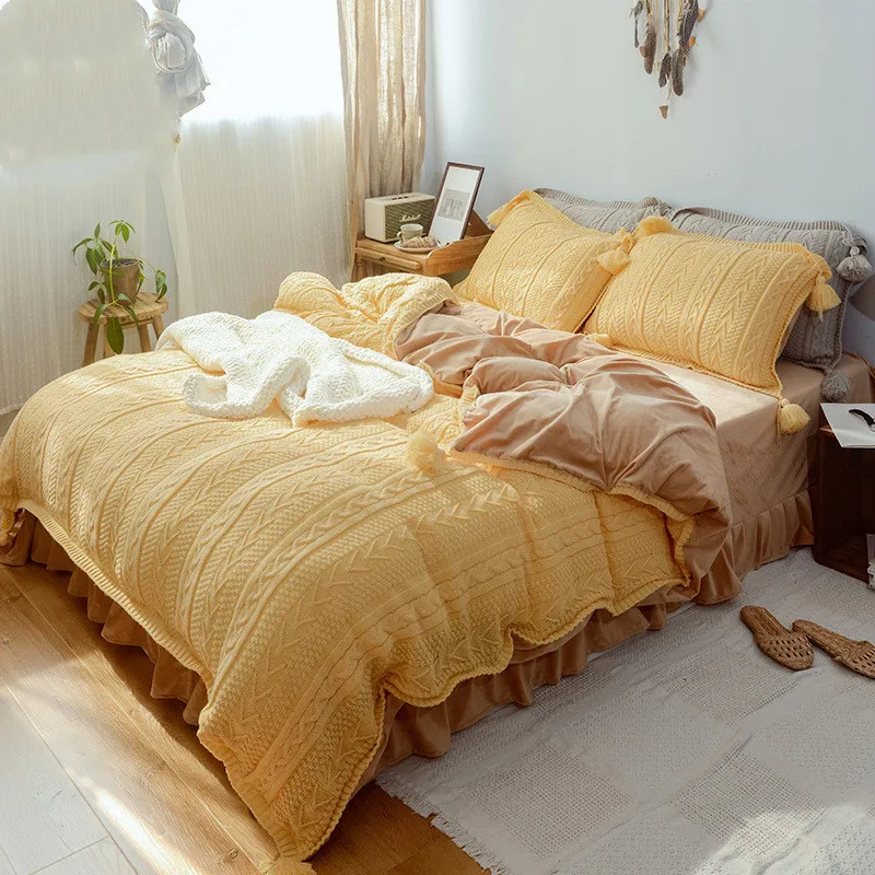 11249427960_1902587081