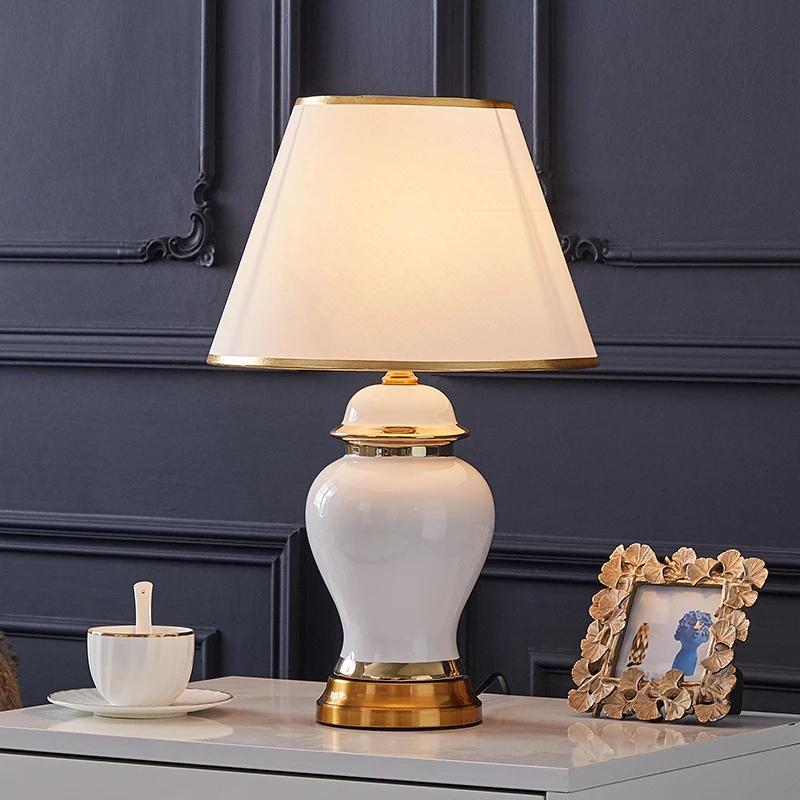 

Luxury Modern Golden Edge Ceramic Table Lamps for Bedroom Bedside Lamp Living Room Corner Night Lamp Table Lamp For Living Room