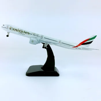 

18cm 1/400 Emirates airlines Boeing 777-300 airplane model toys aircraft diecast alloy landing gear With base&wheels plane Model