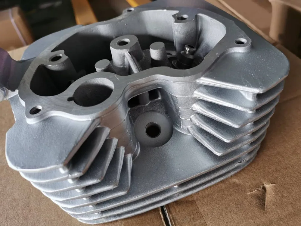 cylinder head (4)