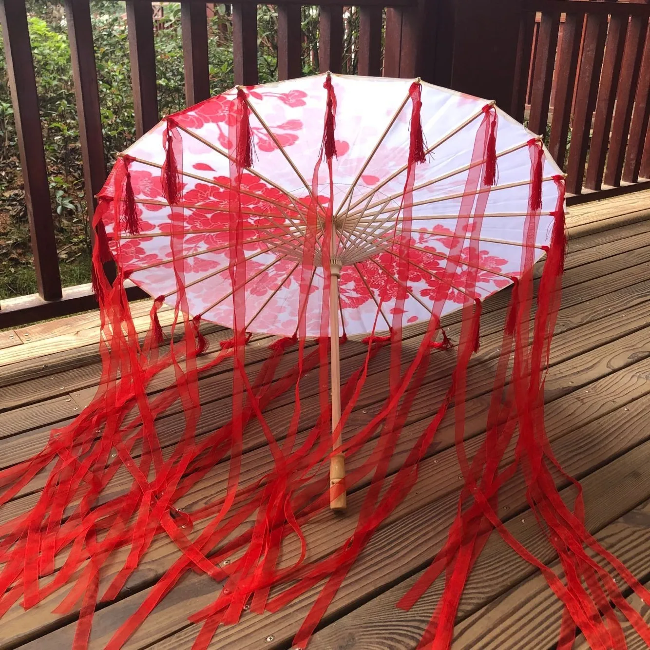 Hanfu Oiled paper Umbrella rain women фотография Prop непромокаемая лента античные кисточки зонтик вентилятор paraguas зонтик - Цвет: Ribbon Red tassel