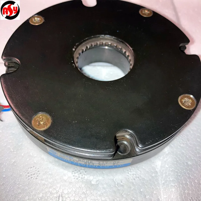 

Tested Working MOTOR BRAKE MCNB 37Y-02 / MCNB37Y-02