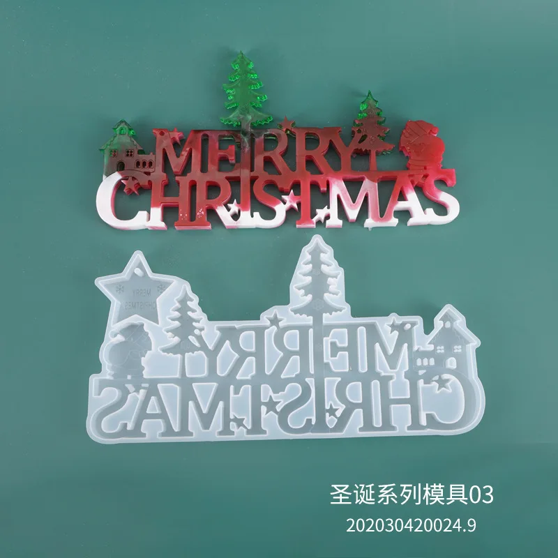 

Aibeads DIY Crystal drip mould is decorated with a Merry Christmas