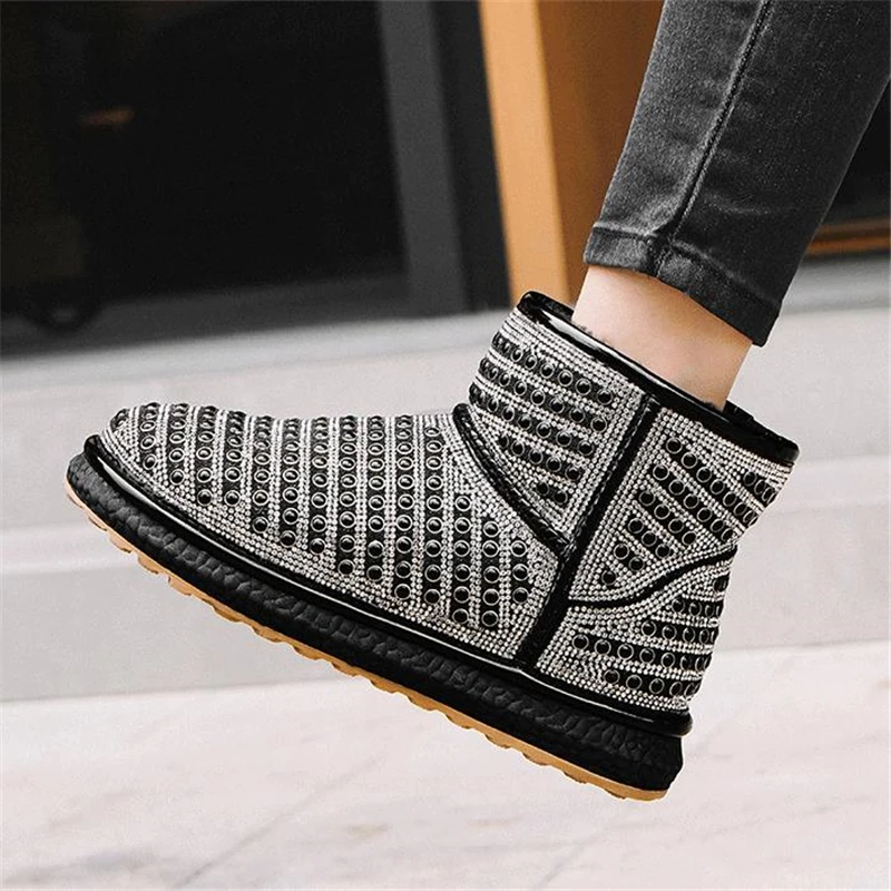 

2019 WINTER NEW WOMEN SNOW BOOTS WATERPROOF ANTISLIP WOMEN FASHION WINTER BOOTS SNOW BOOTS Rhinestone snow boots