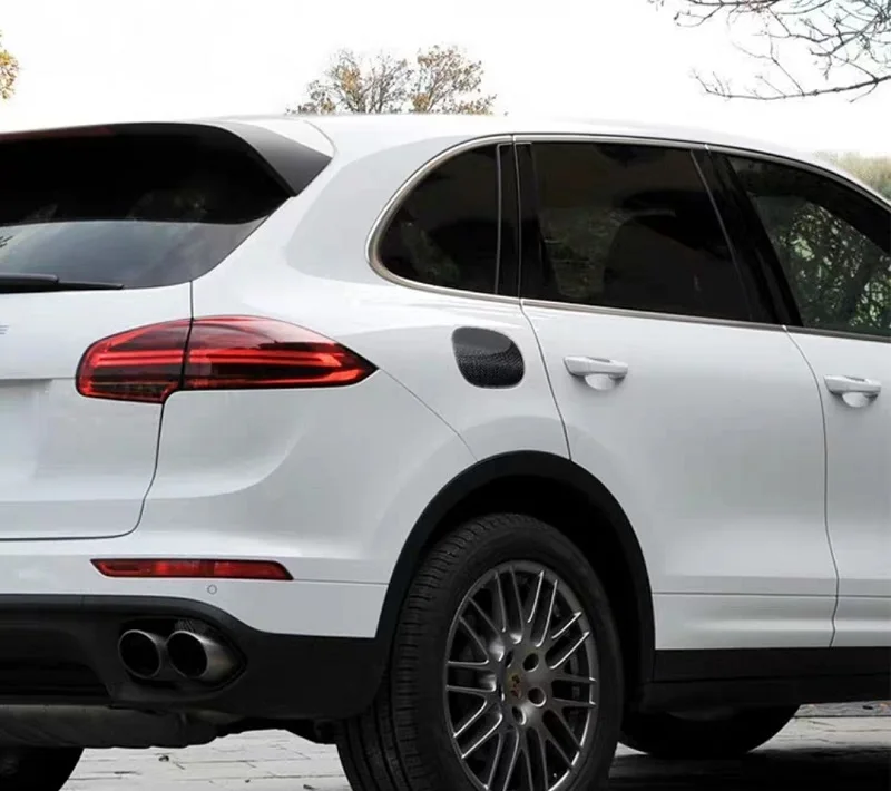 2-Porshe Macan Carbon Fiber Fuel Tank Door Oil cover