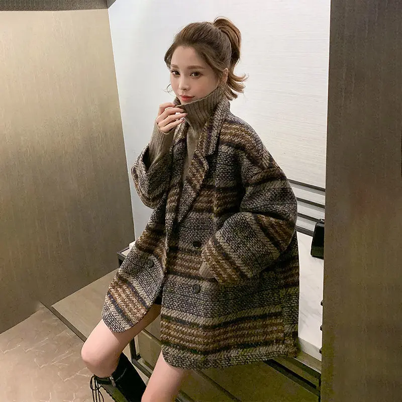 

Plaid Wool Coat women's middle and long style new fashionable woolen coat in autumn and winter 2020