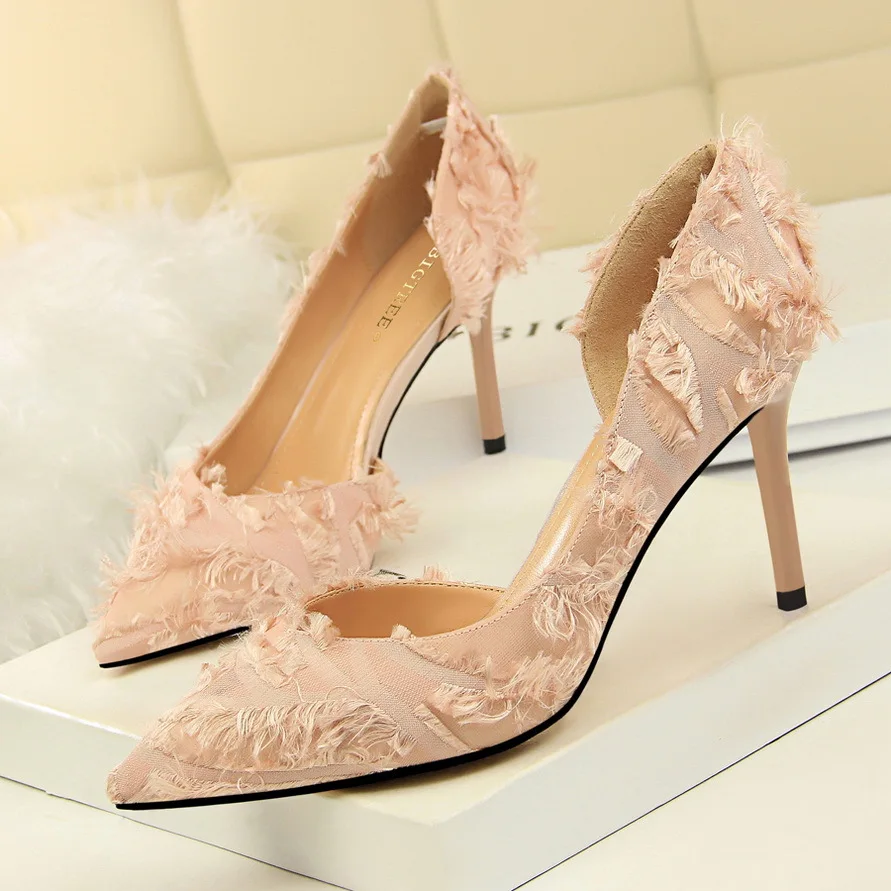 

2891-88 Korean-style-Style Silk Fabrics High Heel Shoes Slimming High-Heel Shallow Mouth Pointed Side Hollow out Sweet Fur Shoes