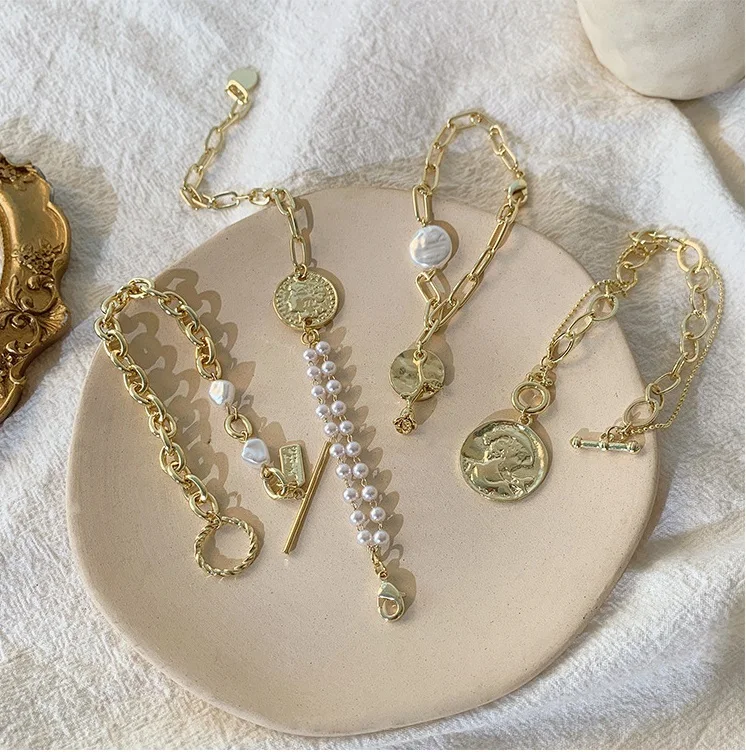 

Korean Style Gold Metal Human Face Head Coin Baroque Hanging Irregular Pearls Link Chain Bracelets for Women Girl Party Bangle