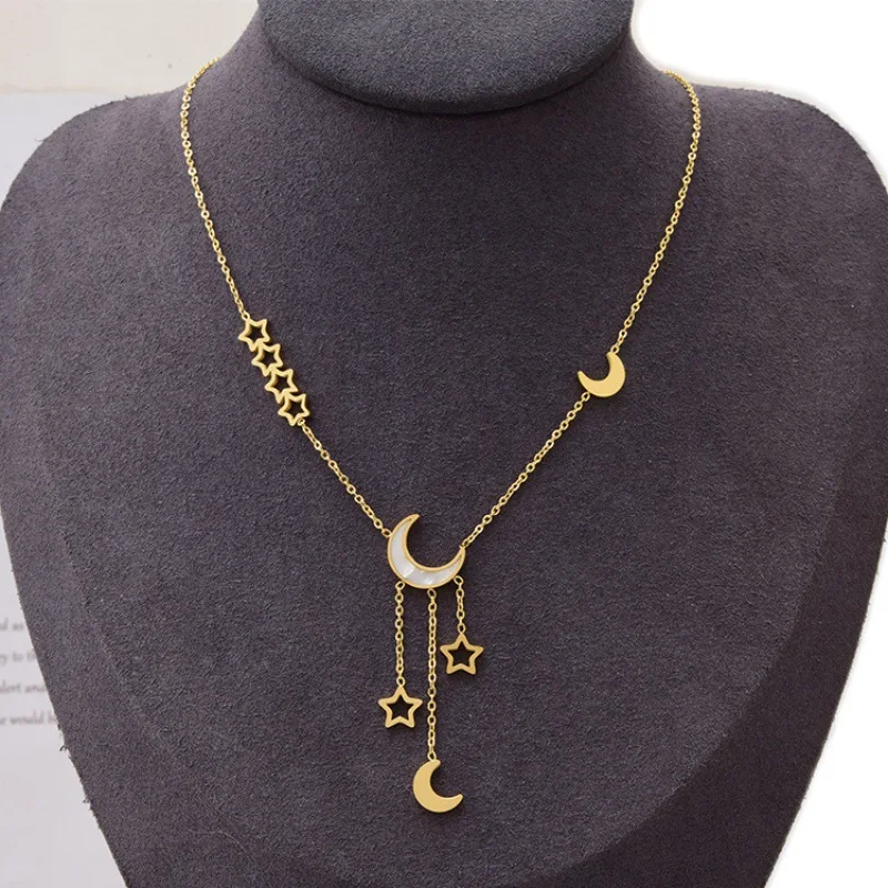 

New Korean Version Of the Star And Moon Necklace Fashion Jumper Chain Titanium Steel Collarbone Chain