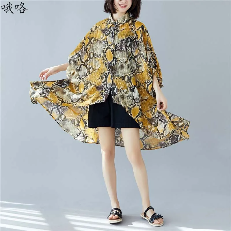 

Plus Size Women Bat Sleeve Blouses 2020 Summer Satin Snake Print Top Shirts Oversized 4XL 5XL 6XL Vintage Female Blouses Top