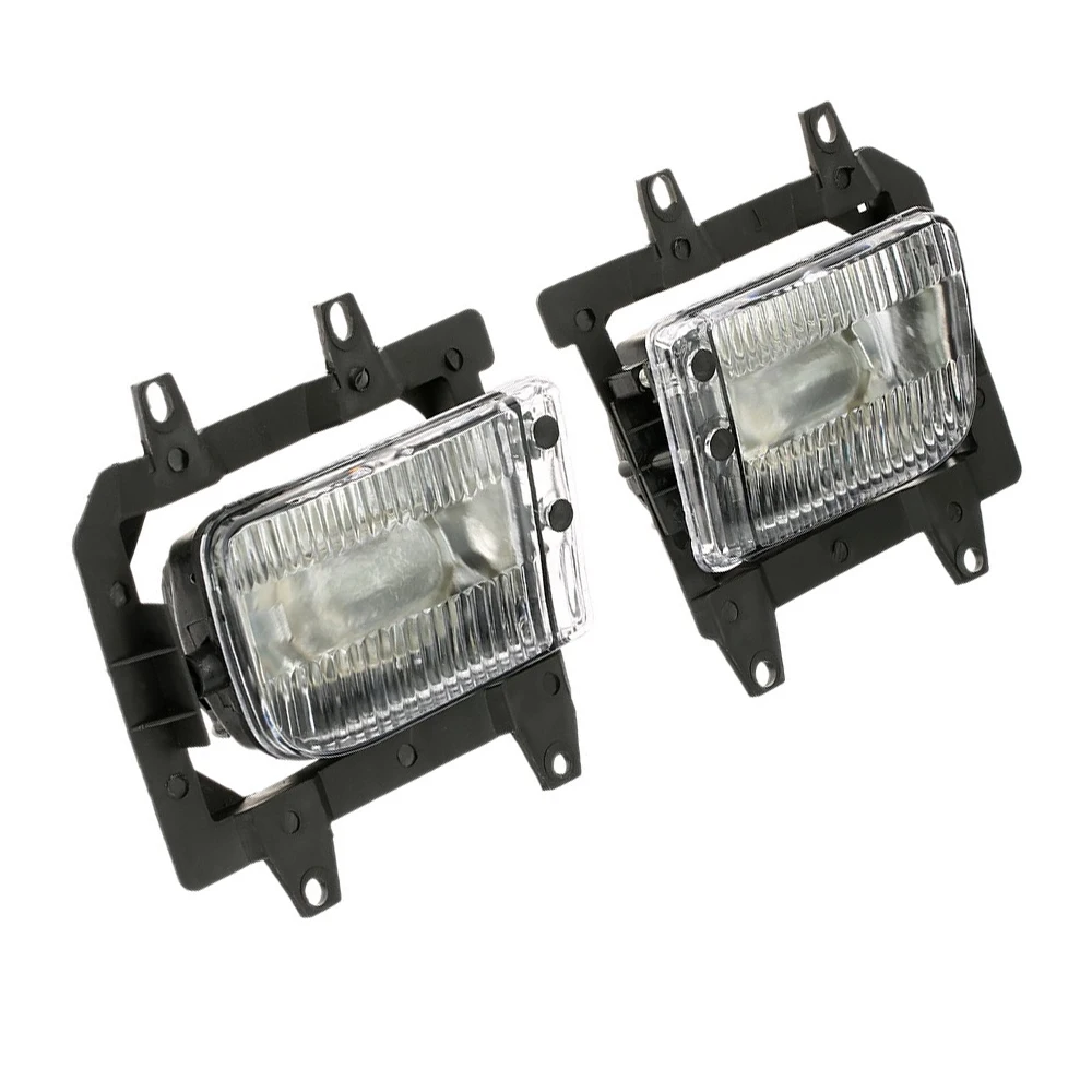 2pcs Car Front Bumper Clear Fog Lights Lamp For BMW E30 318i 320 325i 1982-1994 63171385945 Car Light 2pcs Car Front Bumper Clear Fog Lights Lamp For BMW E30 318i 320 325i 1982-1994 63171385945 Car Light