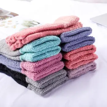 

Women's winter thicken warm knitted fingerless gloves female winter contrast color semi-finger driving glove R1979