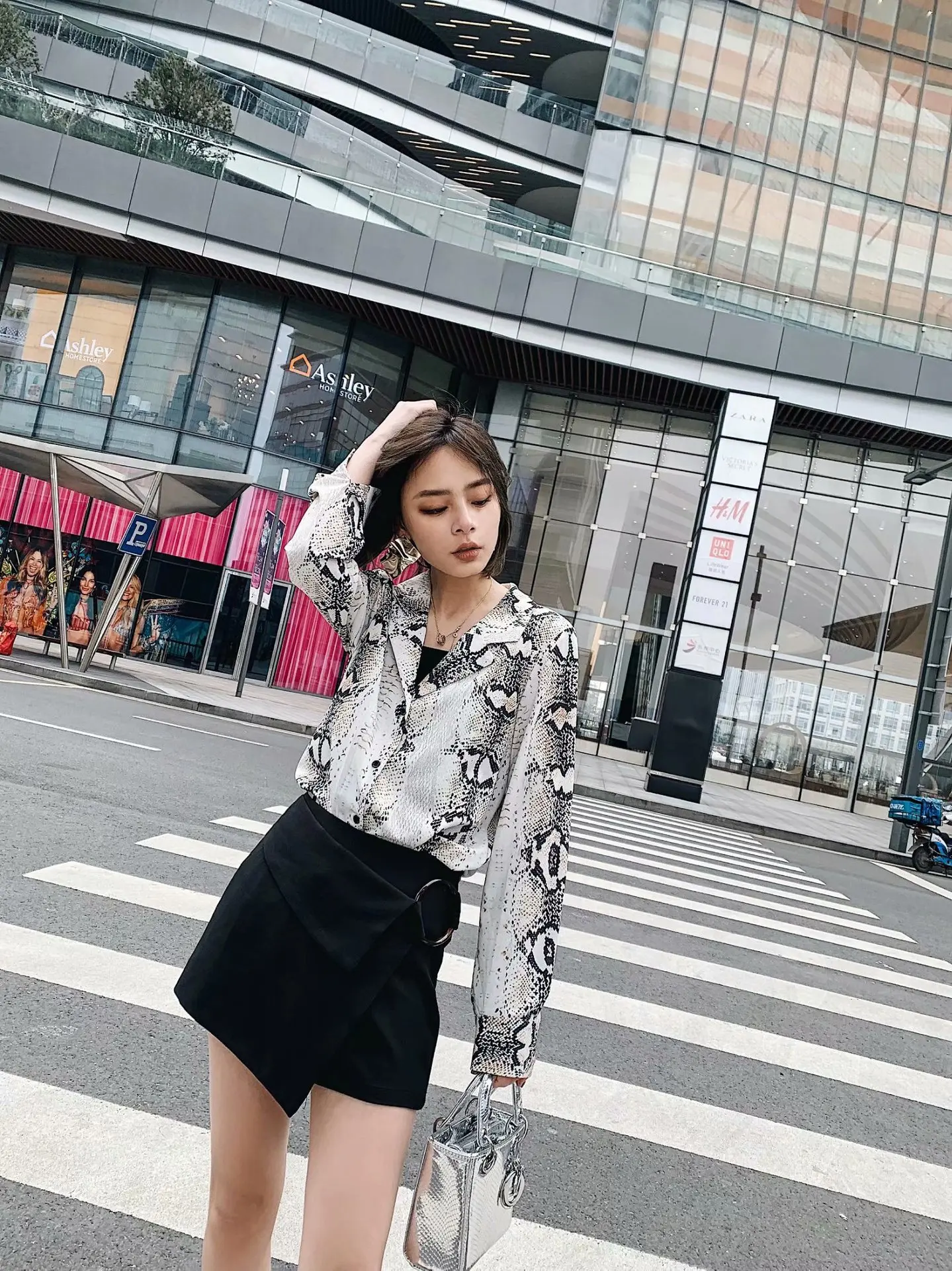 

2019 Spring And Summer New Style WOMEN'S Dress Versatile High-waisted Loose Pants Irregular Take Ornament Casual Short Skirts WO