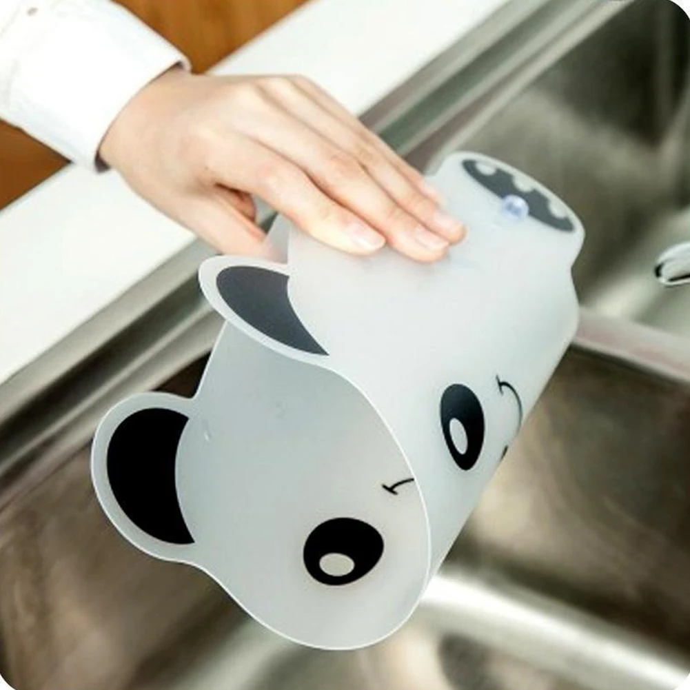 High Quality Plastic Kitchen Tool Translucent Sink Water Splash Proof Retaining Plate Attached Sucker Impermeable Baffle Plates