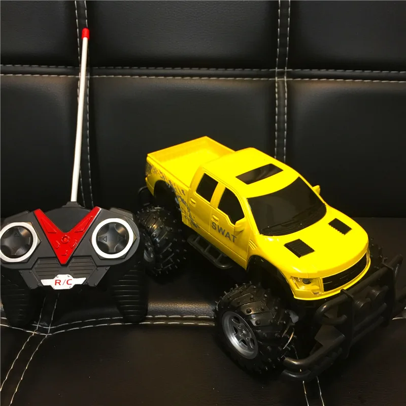 1: 18 Моделирование Электрический RC автомобиль Рок Гусеничный пульт дистанционного управления игрушки автомобили на радиоуправлении led 4x4 привод внедорожные Игрушки для мальчиков