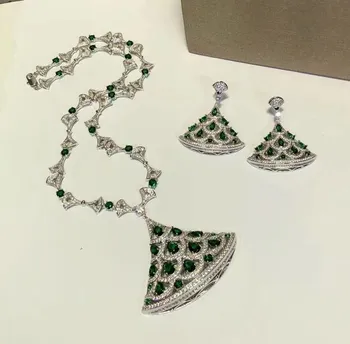 

Big Emerald green color cubic zircon stone geometric Earrings and necklaces silver color jewelry sets for ladies wedding party