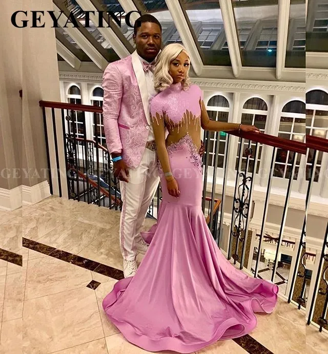 Zwarte Meisjes Lange Mouw Mermaid Pink Prom Dresses 2020 Hoge Hals Lange Trein Plus Size Afrikaanse Formele Jurk Lange Graduation jassen Zwarte Meisjes Lange Mouw Mermaid Pink Prom Dresses 2020 Hoge Hals Lange Trein Plus Size Afrikaanse Formele Jurk Lange Graduation jassen