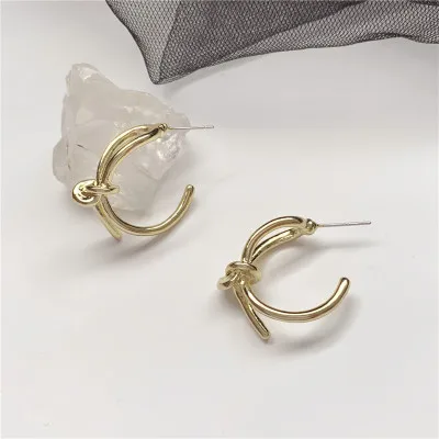 AOMU S925 Серебряные двухслойные серьги-гвоздики с геометрическим узором в форме буквы C, золотые металлические серьги-гвоздики для женщин и девушек, вечерние простые ювелирные изделия