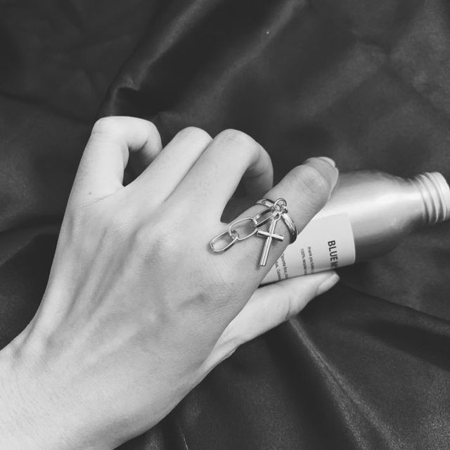 Color Plated Retro Punk Hip-Hop Cross Ring Hand Finger Chain Adjustable Rings Jewelry Gift for Men Women Unisex Ring