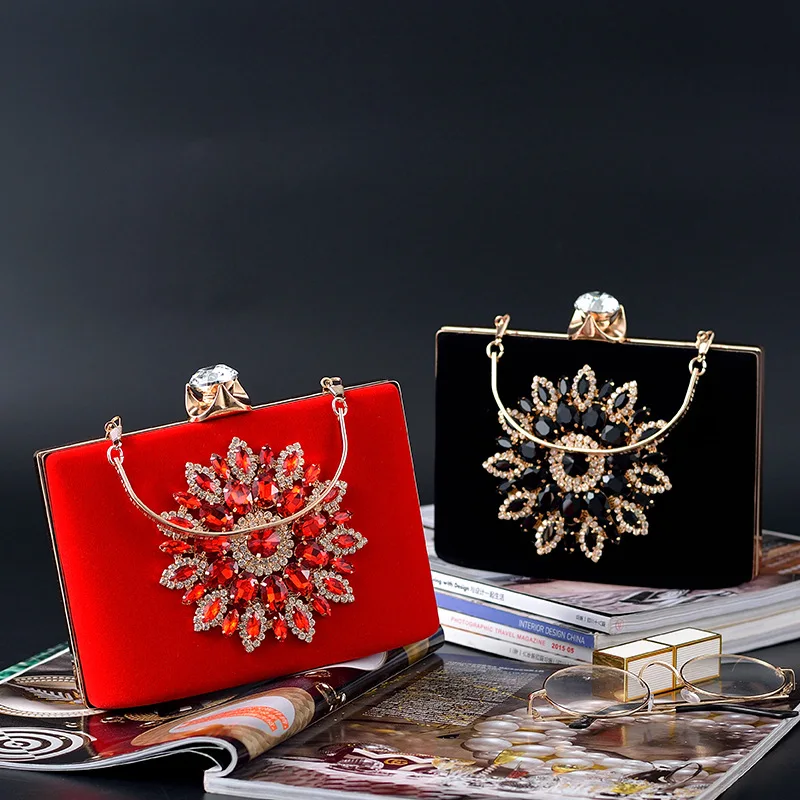 

LOLIBOX Bags For Women 2019 New Flannelette Clutches Vintage Messenger Bags Crystal Female Handbags Chain Evening Bags Black