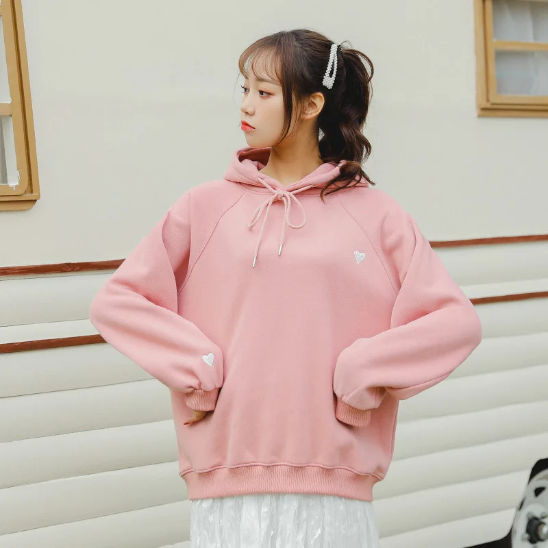 

2019 New Cute Heart Shaped Embroidery Hoodies Women Autumn Winter Long Sleeve Fleecing Sweatshirt Female Harajuku Pullover