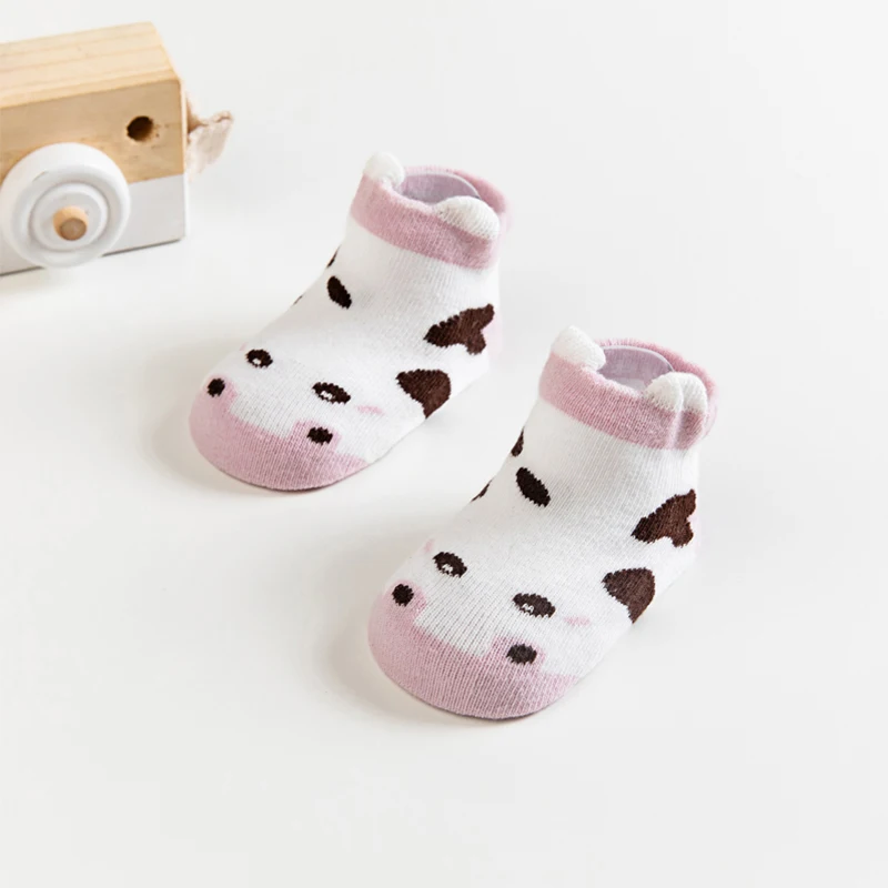 Зимние нескользящие носки для новорожденных теплые хлопковые носки с милыми животными для маленьких мальчиков и девочек короткие носки с рисунками из мультфильмов для малышей Новинка года - Цвет: white cow
