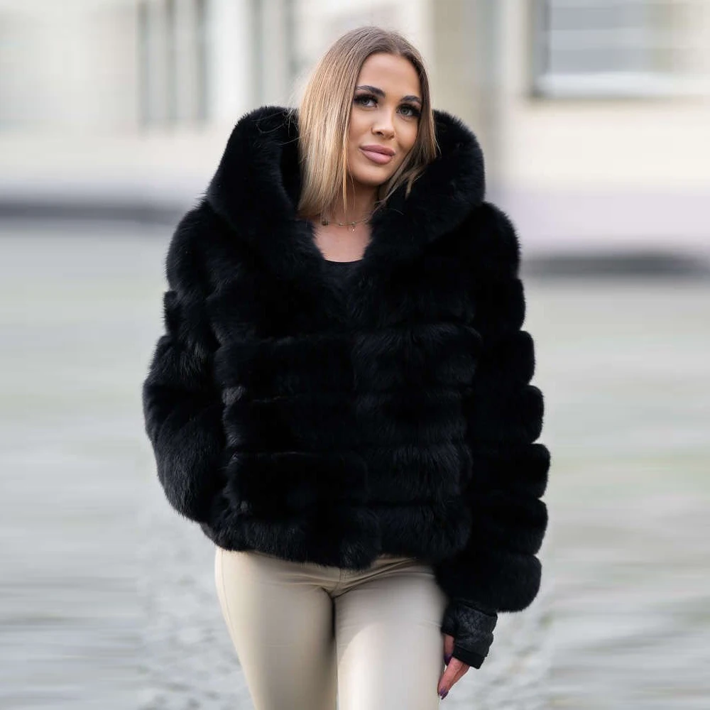 Fashion Short Real Fox Fur Jacket with Hood Women New Black Natural Fox Fur Coat Winter Trendy Warm Genuine Fur Overcoat Luxury