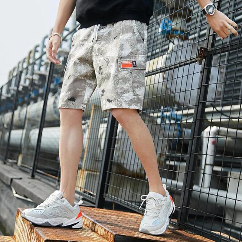 Мужские спортивные камуфляжные штаны с боковыми карманами, свободные мужские спортивные штаны, офисные шорты, пять штанов, повседневные штаны для улицы