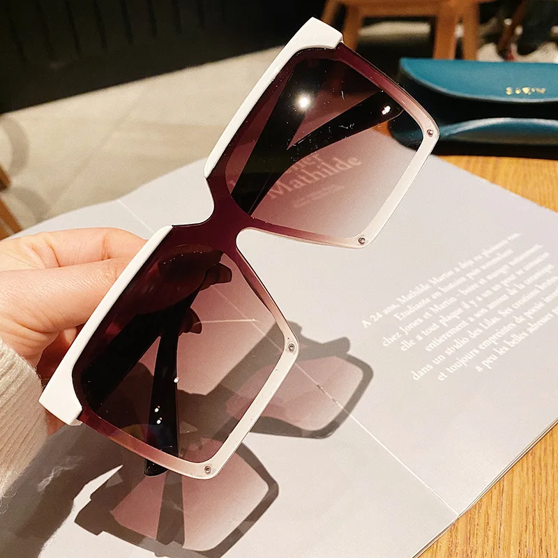 Women's Glasses 2022 new female sunglasses creative big box net red glasses European and American trendy sunglasses purple sunglasses