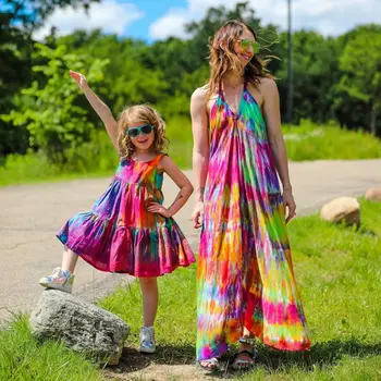 

2020 New Mother And Daughter Chiffon Dress Clothes Sleeveless Baby Girl Clothes Long Summer Beach Bress Family Look Matching Mom
