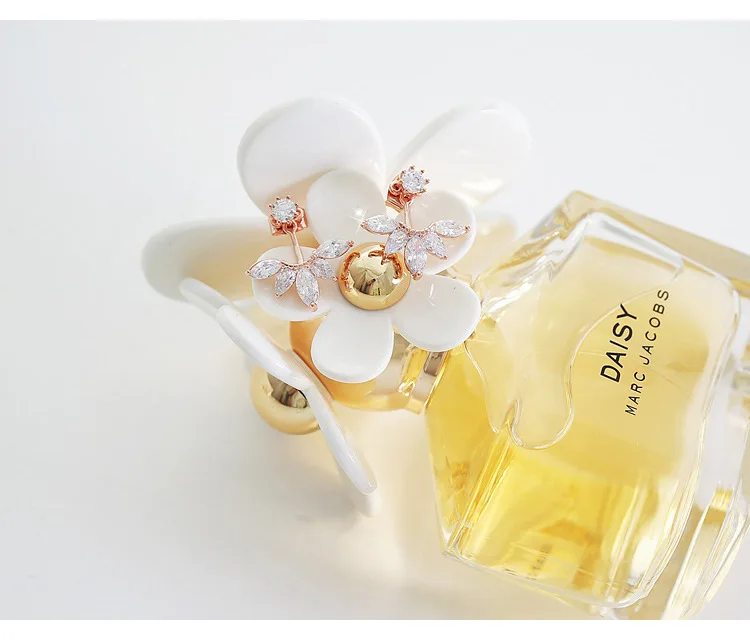 4106225521_2134633890