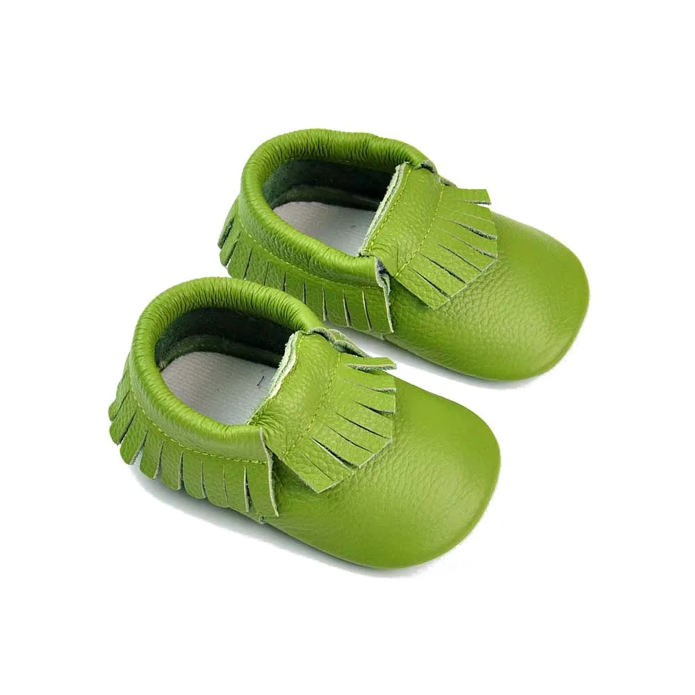 Детская обувь; мягкие мокасины из натуральной коровьей кожи для маленьких мальчиков и девочек; обувь для малышей; тапочки; обувь для первых шагов с бахромой; гладкая 121