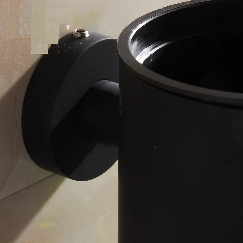 3777222102_1834246206