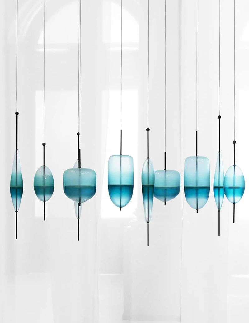 Скандинавский современный каплевидный синий стеклянный подвесной светильник, светодиодный арт-деко, простой белый подвесной светильник для гостиной, ресторана, кухни