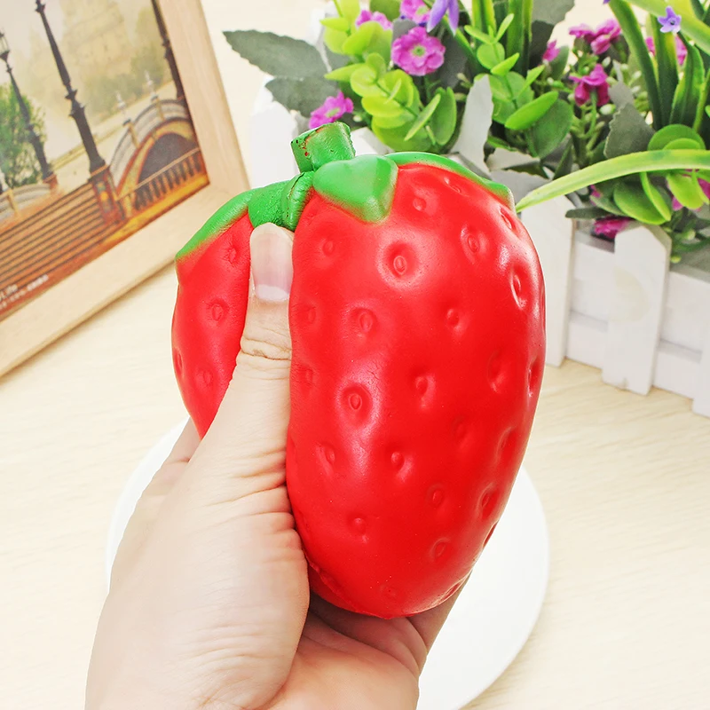 Клубника мягкий медленно поднимающийся 11,5x9,5 см Jumbo Милые ремни Сладкий крем Подвески Подвеска кавайи хлеб детская игрушка подарок розовый/красный