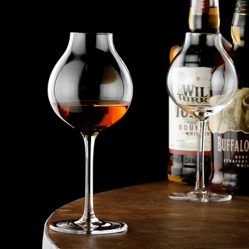 

Britain Blender's Professional Bartender Ctomore Scotch Whisky Crystal Goblet Cup Bud Whiskey XO Chivas Regal Wine Tasting Glass