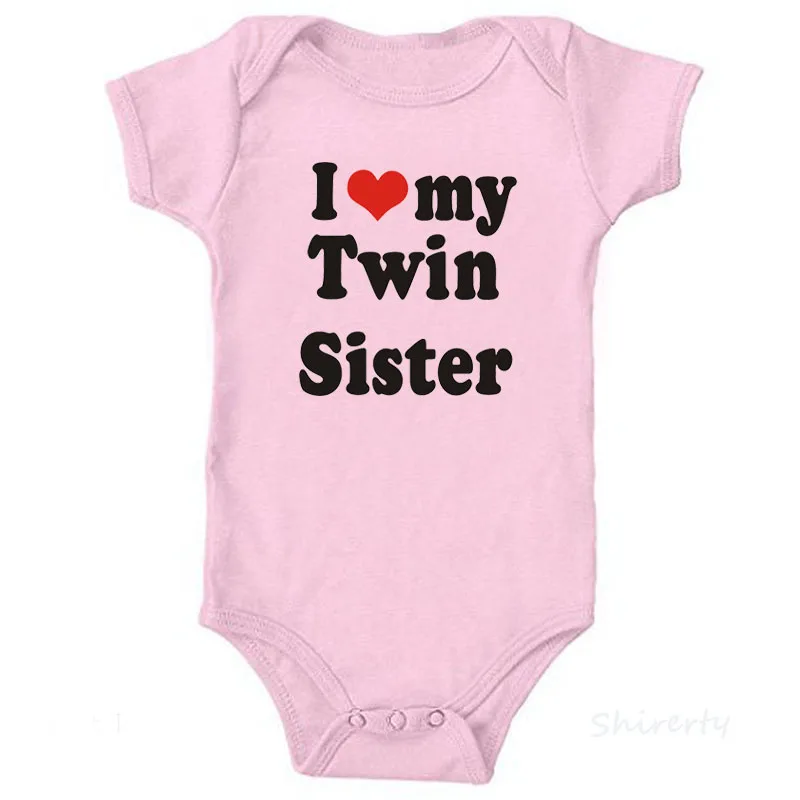 Twin Sister-Pink Повседневное для новорожденных, для маленьких мальчиков и девочек короткий рукав с буквенным принтом футболки с надписью «I Love My две сестры из хлопка, комбинезон, детская одежда на возраст от 0 до 24 месяцев - Цвет: Twin Sister-Pink