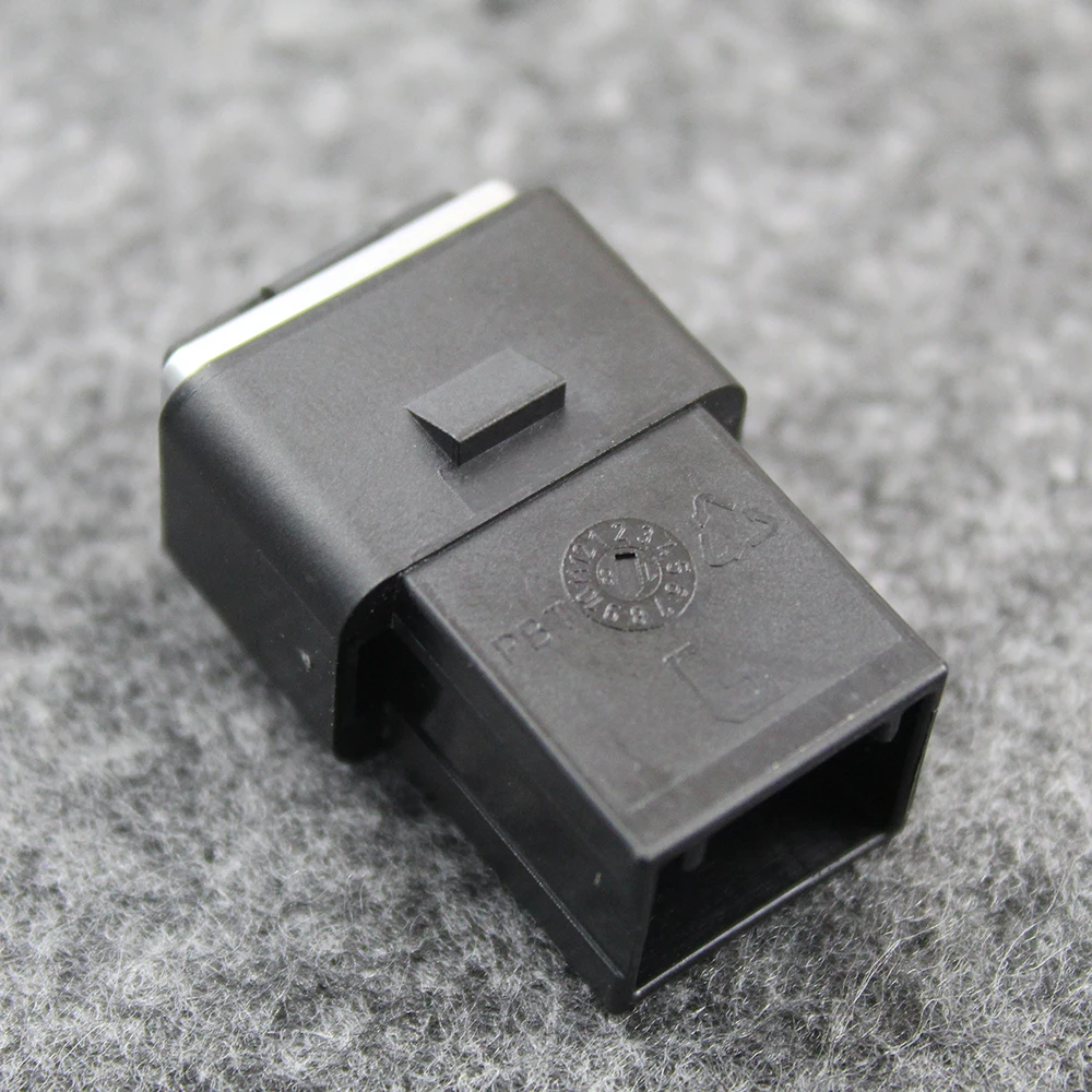 30775252 автомобильный разъем интерфейса USB для Volvo S80 S60 XC60 S40 C30 V60 C70 V50 2007 2008 2009 2010 2011 2012