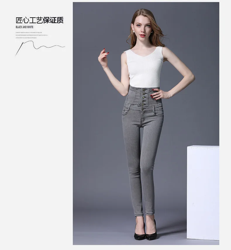 8969879340_260560855