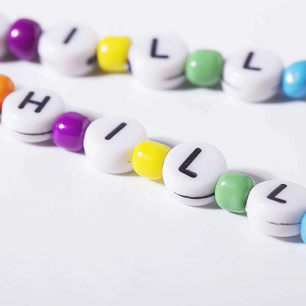 Серьги подвески для женщин и девушек длинные висячие украшения из разноцветных