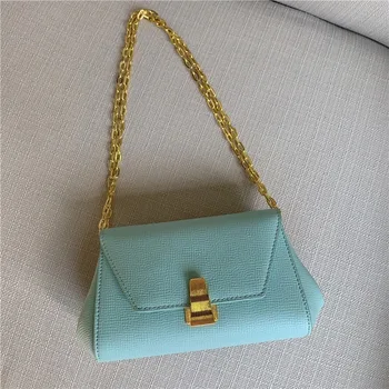 

2020 New Leather Niche Armpit Bag Retro Lock Chain Small Bag One Shoulder Diagonally Hold Female Bag