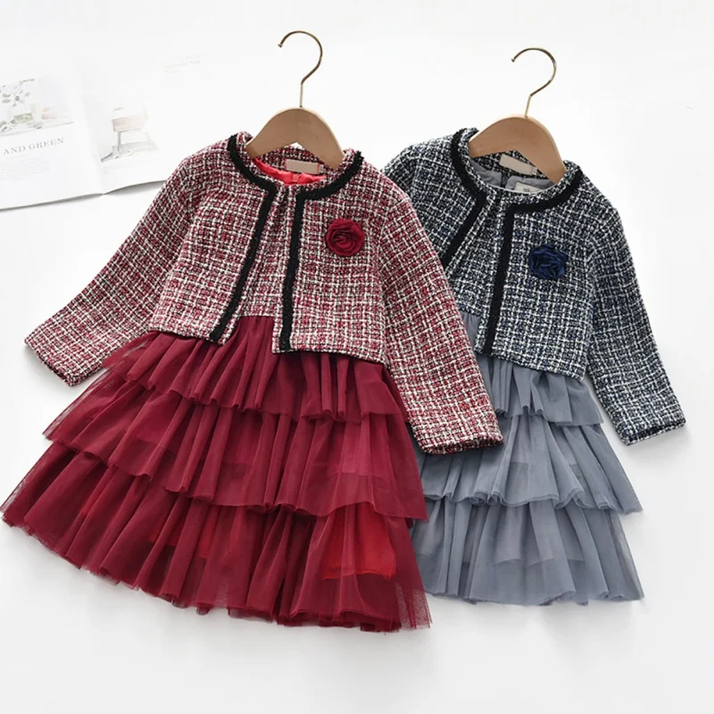 Одежда для маленьких девочек; От 2 до 7 лет рождественское платье; однотонное весеннее иностранное шерстяное пальто для девочек; детское маленькое ароматное платье