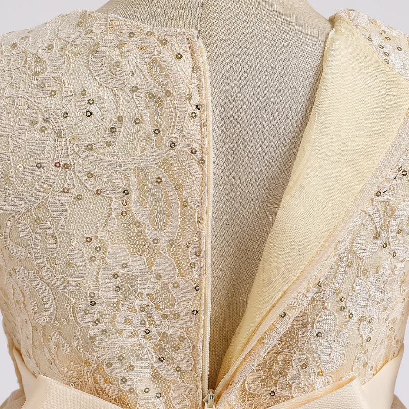 12651300089_1289195518