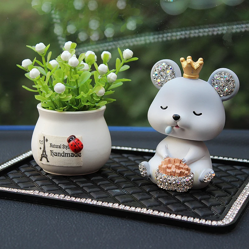 

Creative Car Decoration Cute Mouse Car Doll High-end Car Interior Ornament Decoration Gift