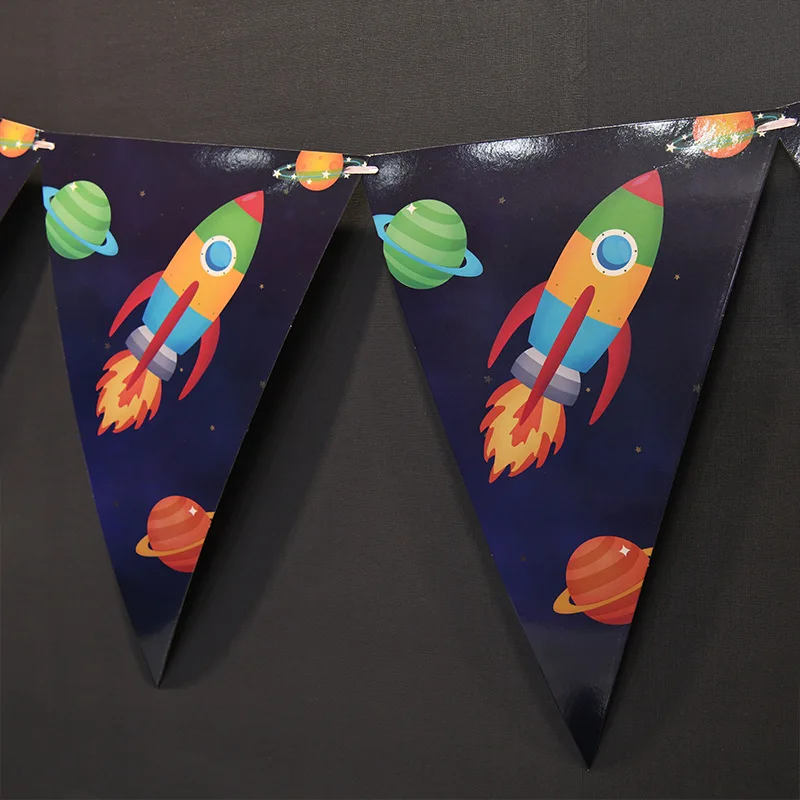 流浪地球三角旗拉旗1条