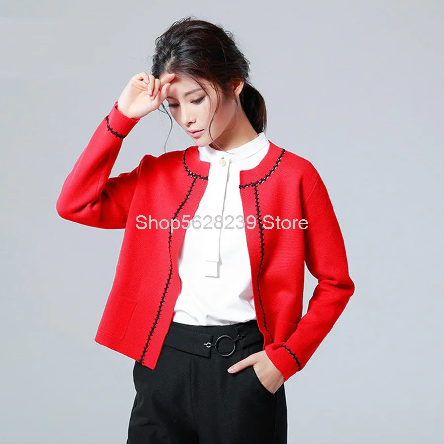 

Straight 2020 Season Loose Big Code Round Neck Long Sleeve Wool Cardigan Embroidery Sweater Coat Female