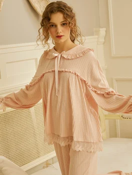 

Free Shipping 2019 New Fall Princess Women's Pajamas Long Pants Two Pieces Set Lace Sleepwear Green and Pink 93% Cotton pijamas